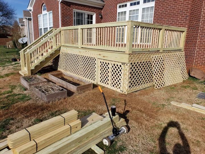 Custom wood deck built in Middle Tennessee
